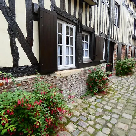 Saint Jean Centre Апартаменти *